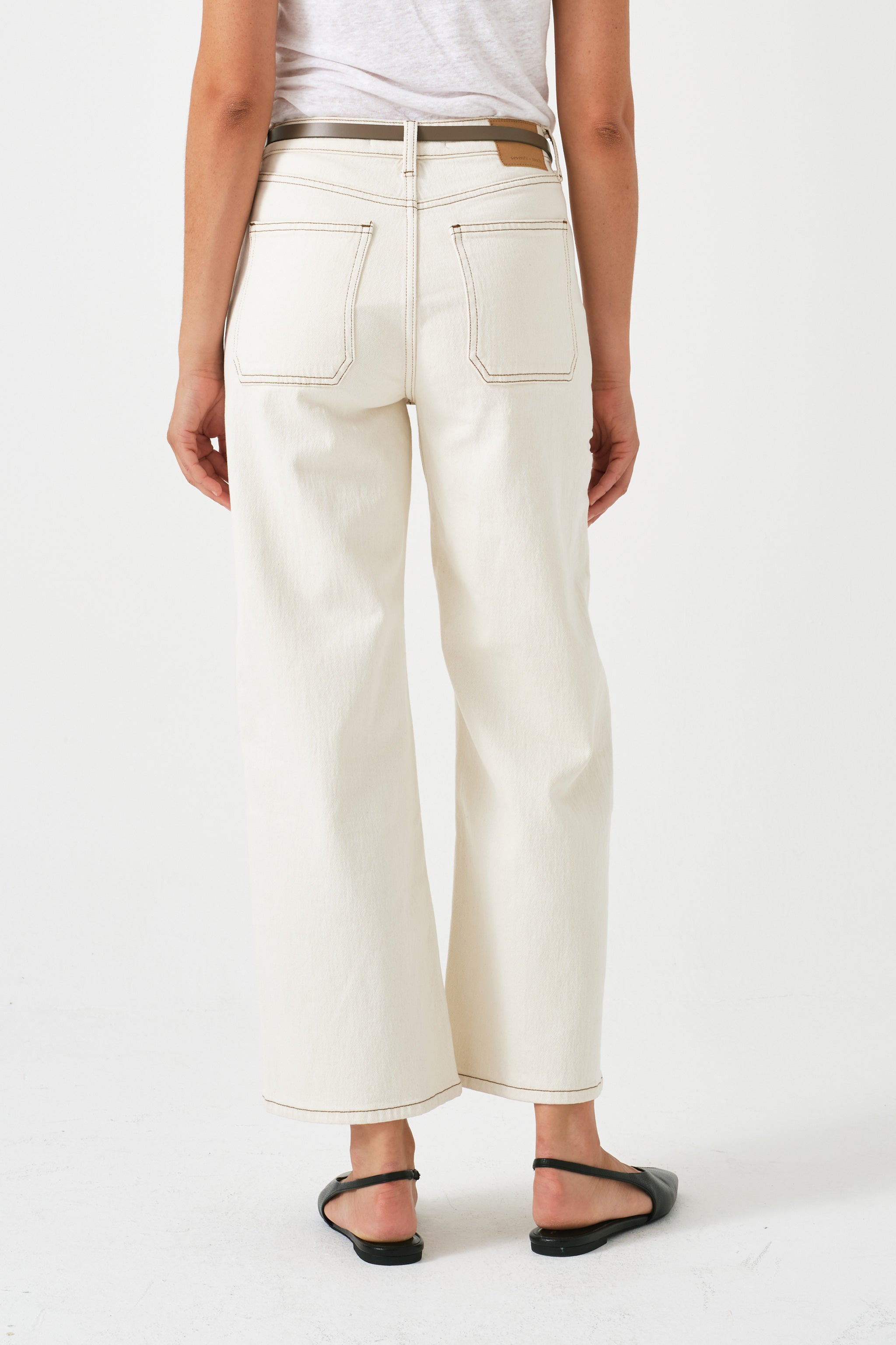 Elodie Cropped Jean in Ecru