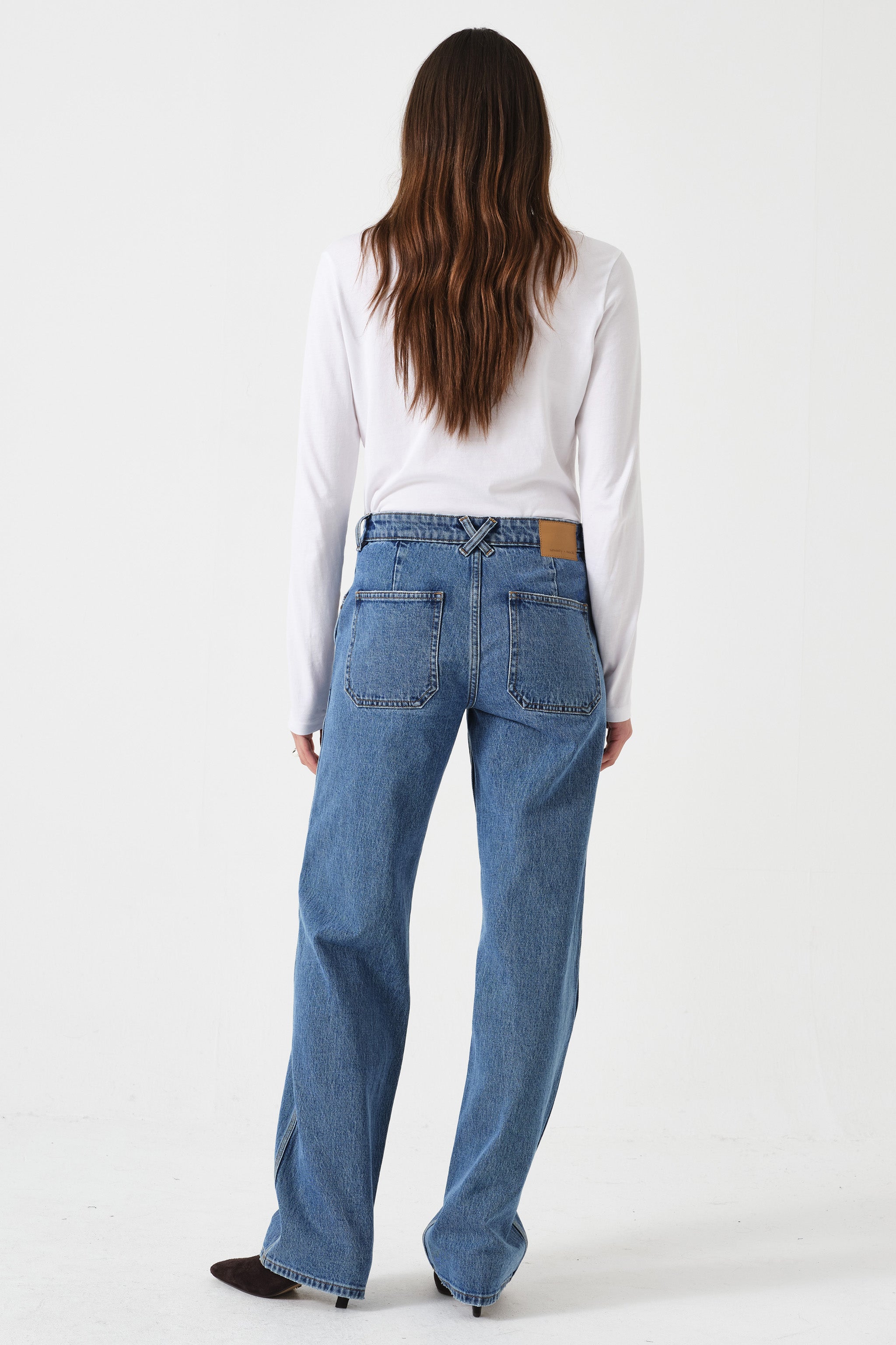 Cara Straight Leg Jean in Rodeo