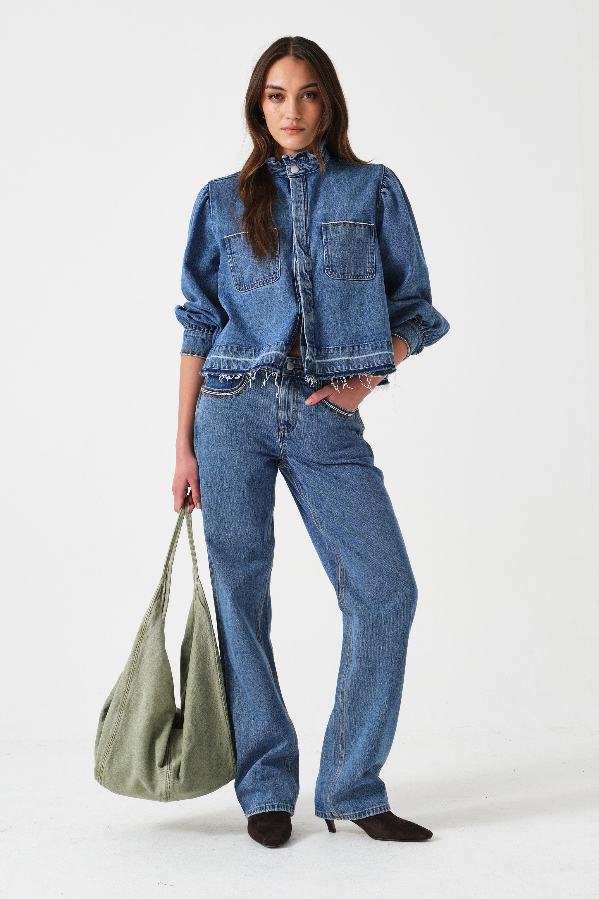 Cara Straight Leg Jean in Rodeo