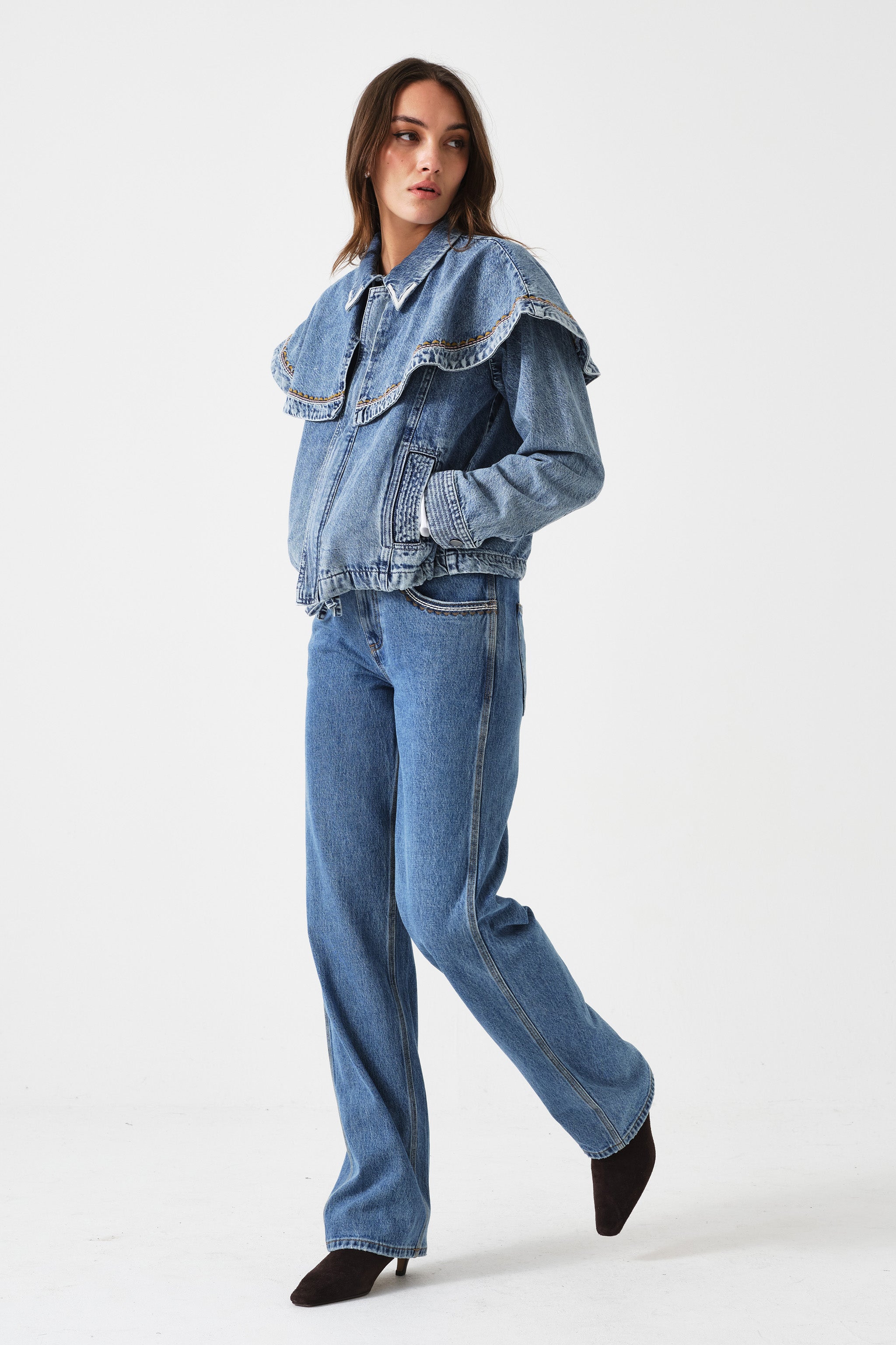 Cara Straight Leg Jean in Rodeo