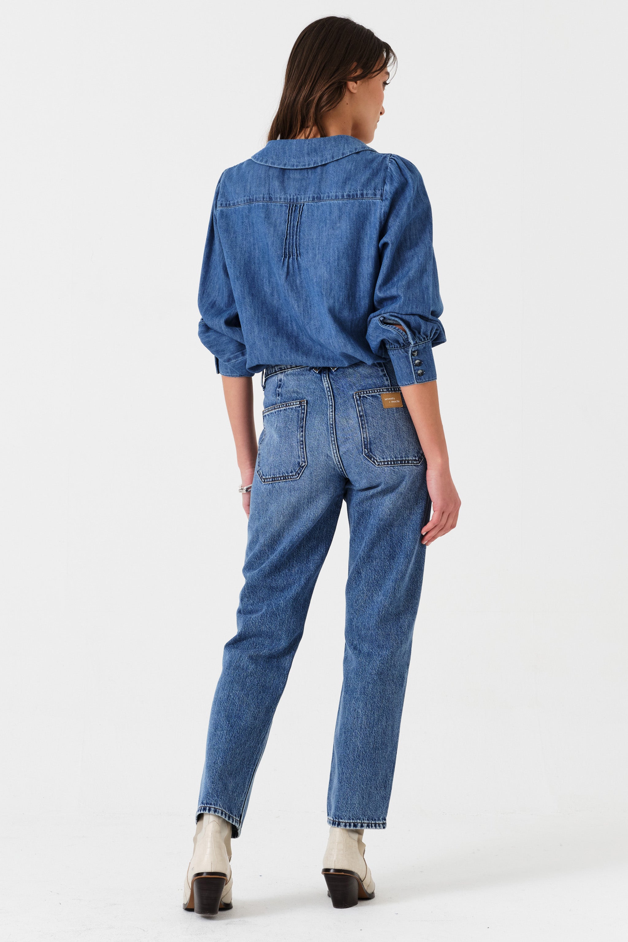 Cara Straight Leg Jean in Napa