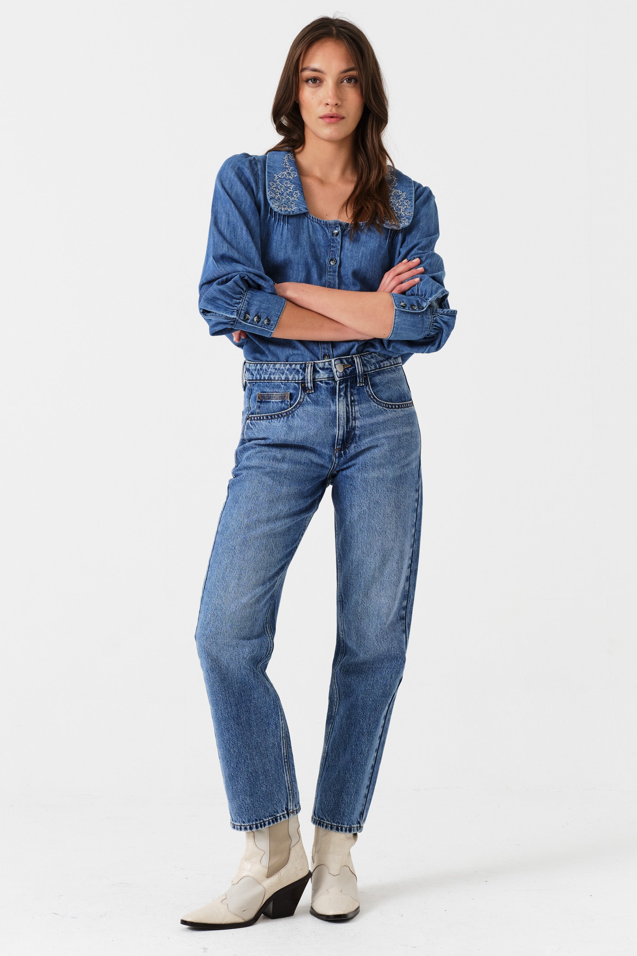 Cara Straight Leg Jean in Napa