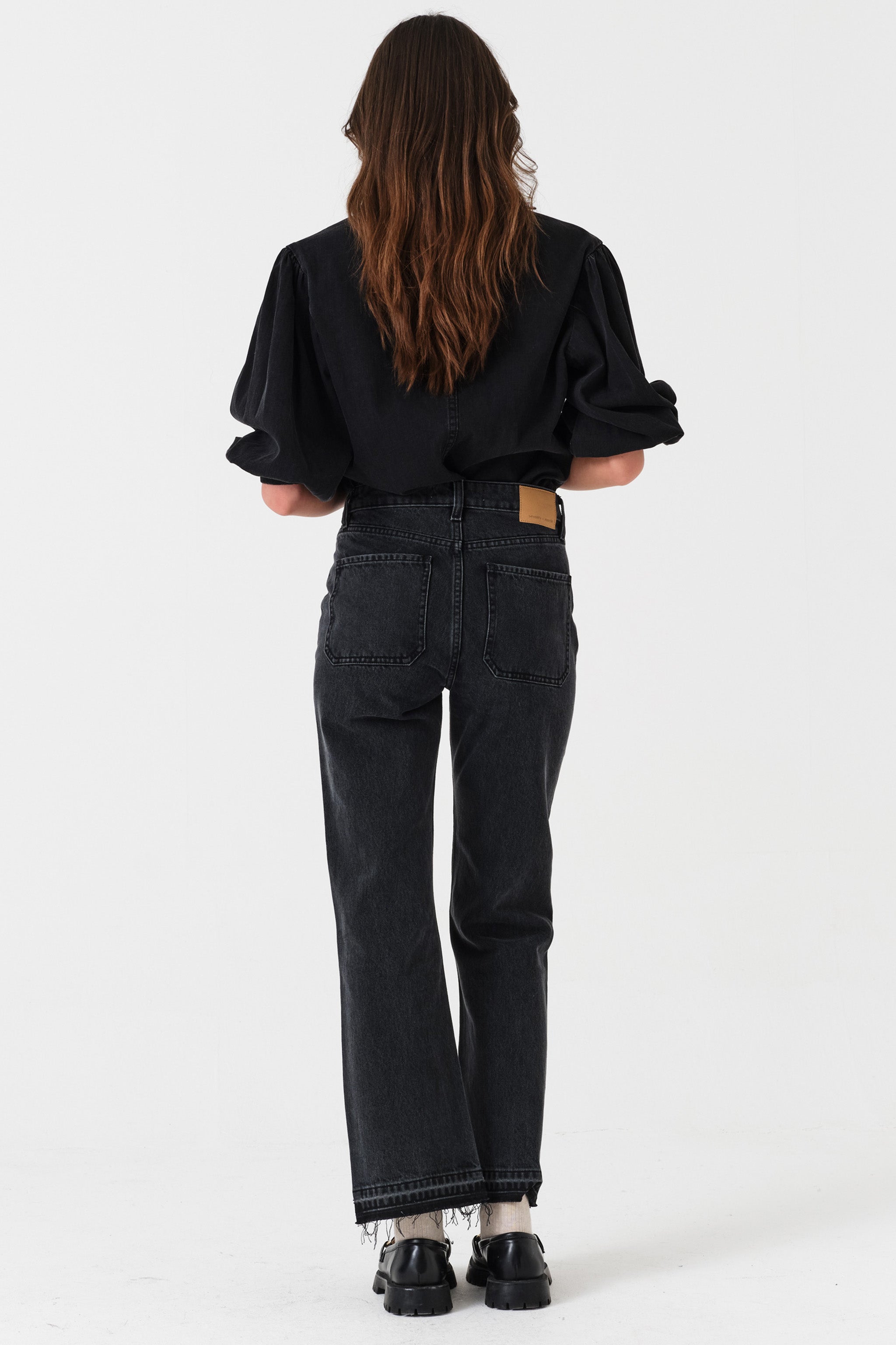 Gigi Kick Flare Jean in Raven